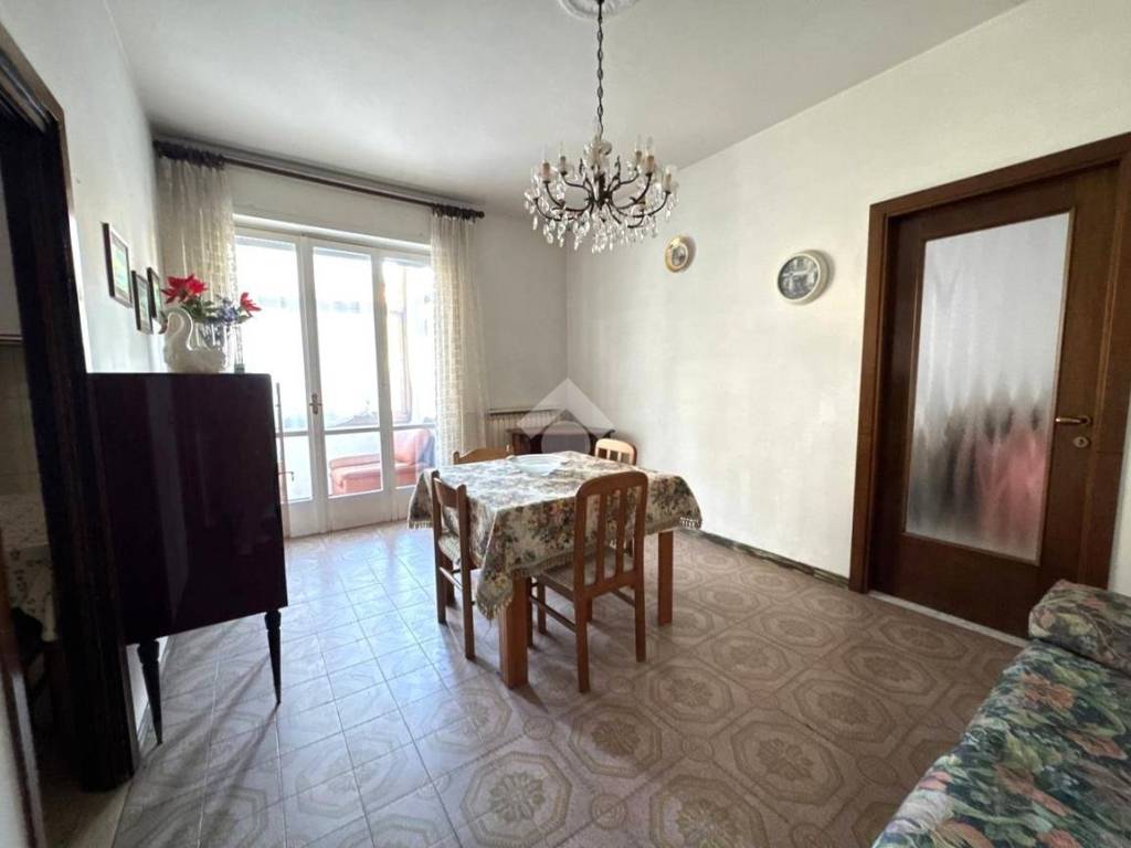 Appartamento a Clusone in Via sant'Alessandro, 40 - Foto 2