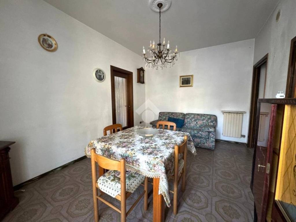 Appartamento a Clusone in Via sant'Alessandro, 40 - Foto 3