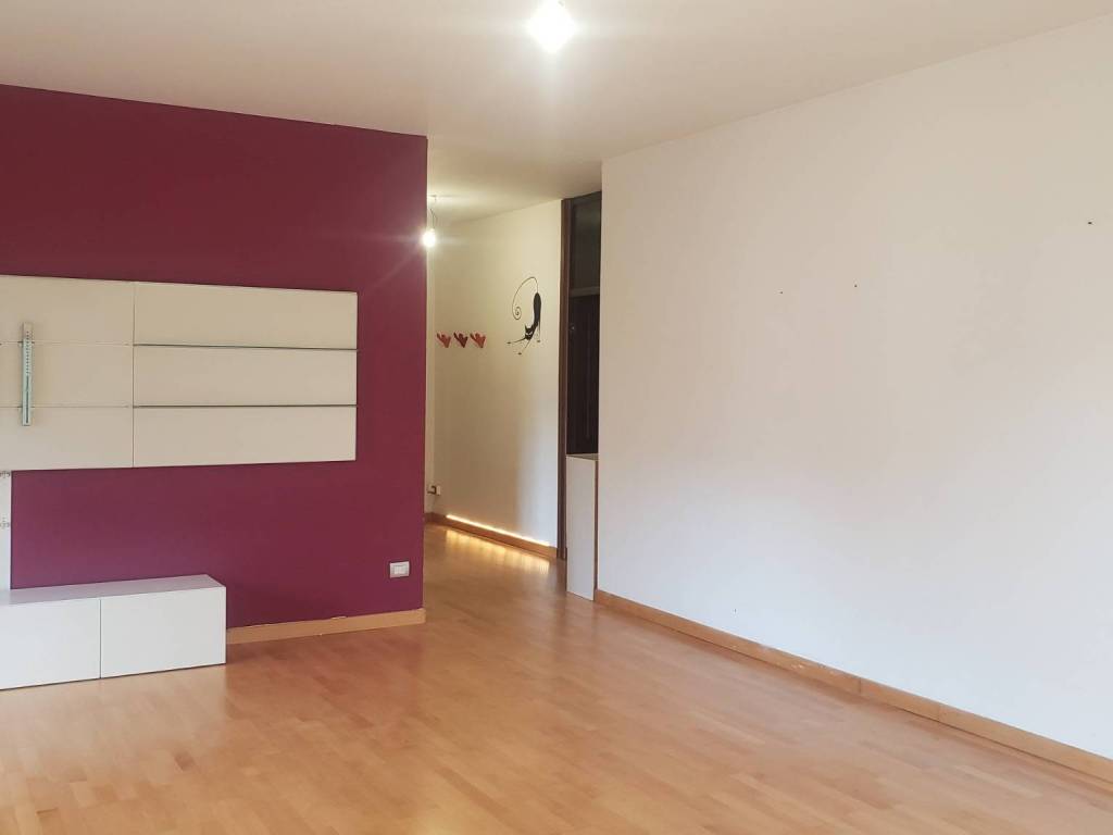 Appartamento a Gallarate in Via Giosuè Carducci - Foto 2
