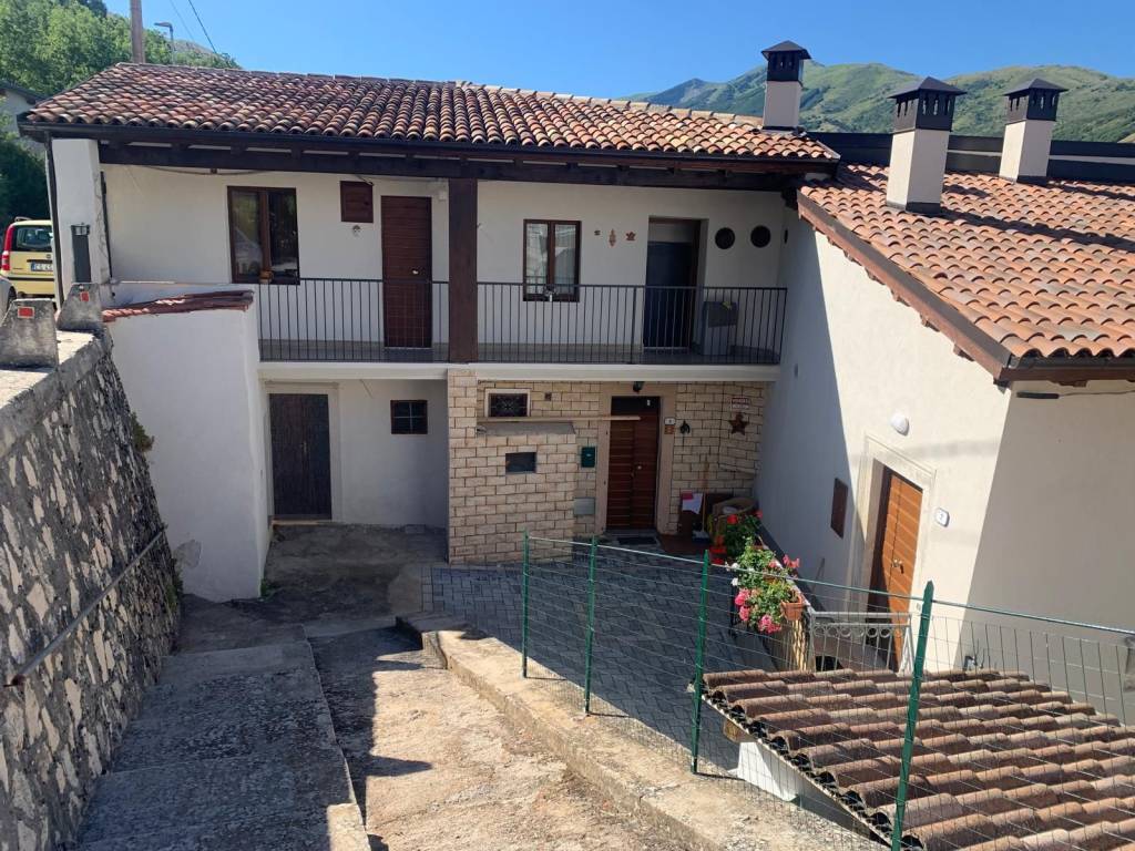 Casa indipendente a Lucoli in Via del Colle - Foto 5