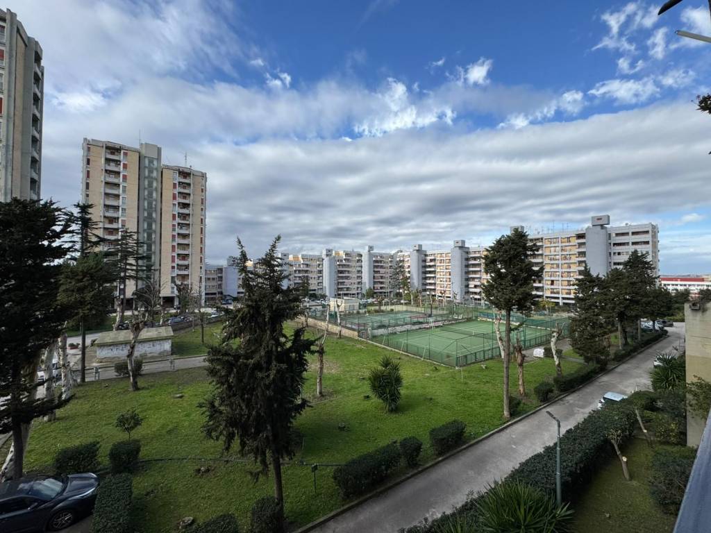 Appartamento a Napoli in Via Mario Pomilio - Foto 2