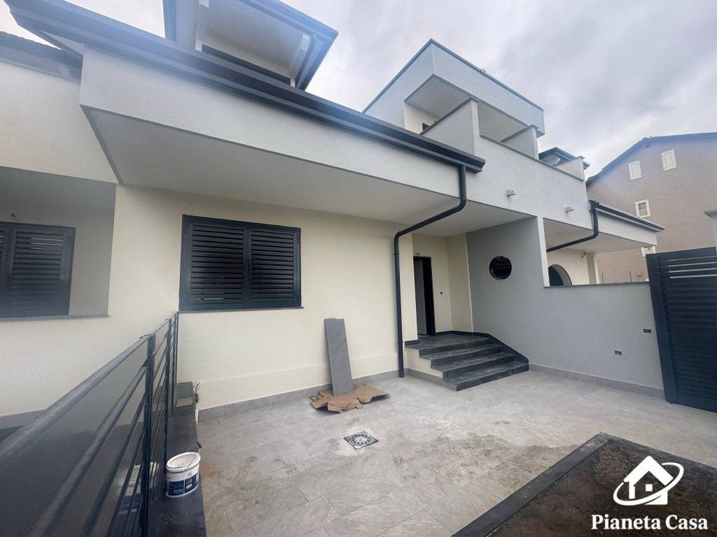 Villa a Mugnano di napoli in Strada Provinciale Mugnano-Melito - Foto 3