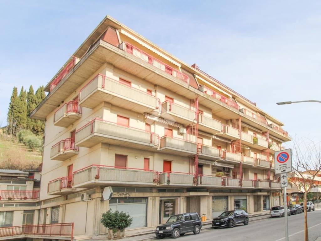 Appartamento a Castignano in Via Borgo Garibaldi, 185 - Foto 2