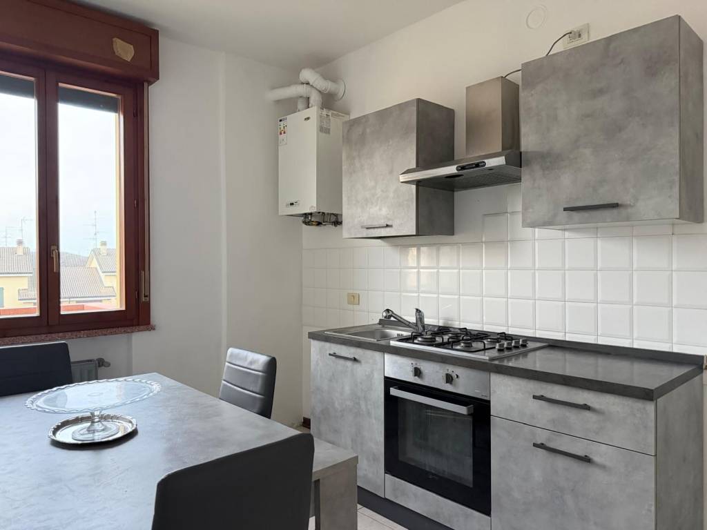 Appartamento a Reggiolo in Piazza Torelli, 22 - Foto 5