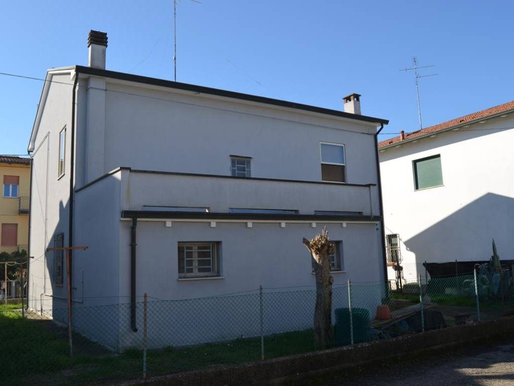 Villa a Bagnacavallo in Via Umbria, 17 - Foto 3