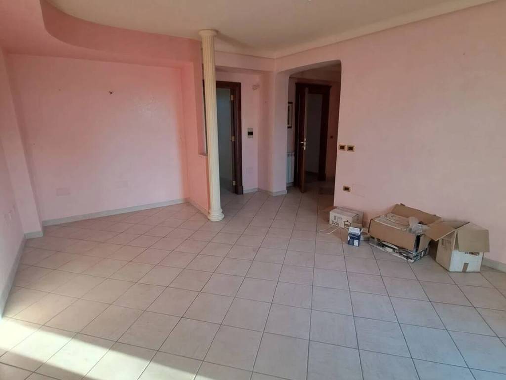 Villa a Carlentini in Via Romagnosi No Number - Foto 4