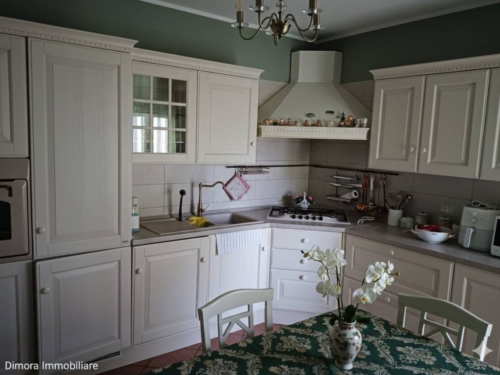 Appartamento a Trecate in Via Novara - Foto 3