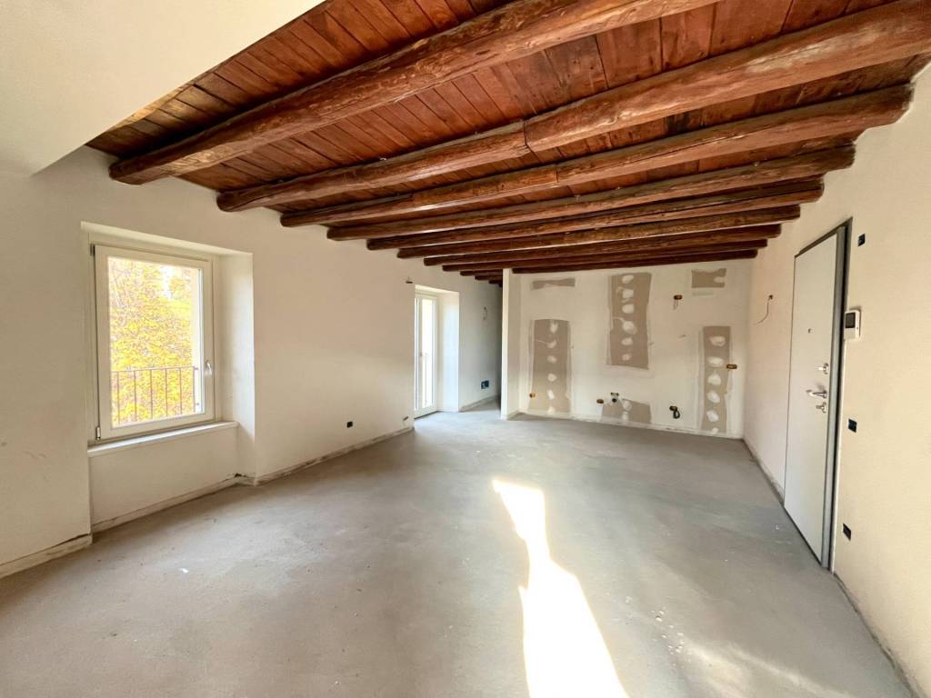Appartamento a Nembro in Via Benigno Crespi - Foto 2