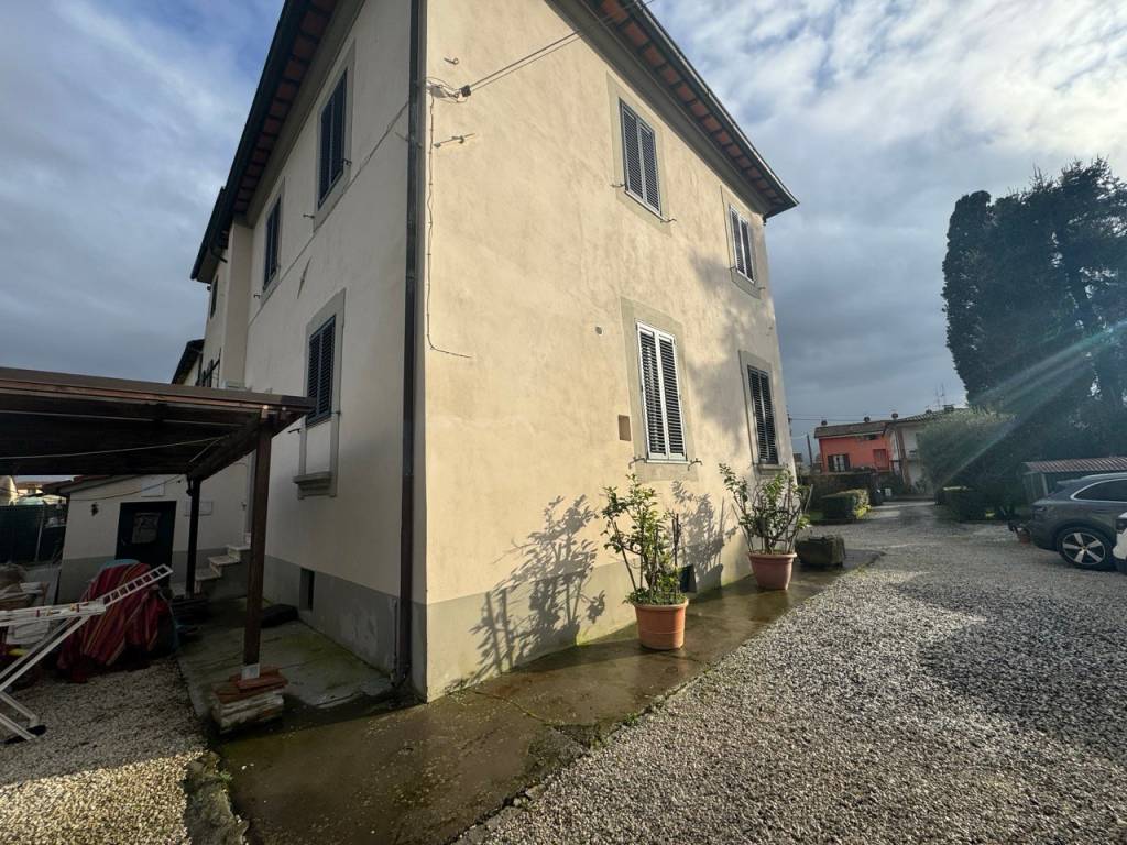Rustico / casale a Lucca in Via dei Capannoresi - Foto 2