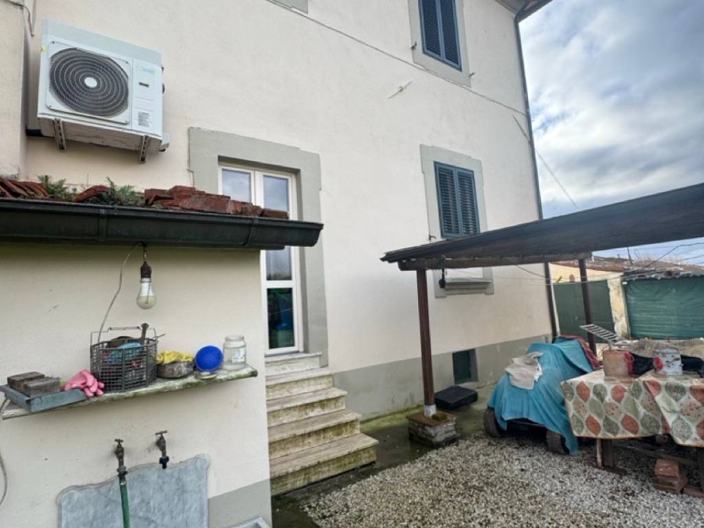 Rustico / casale a Lucca in Via dei Capannoresi - Foto 4