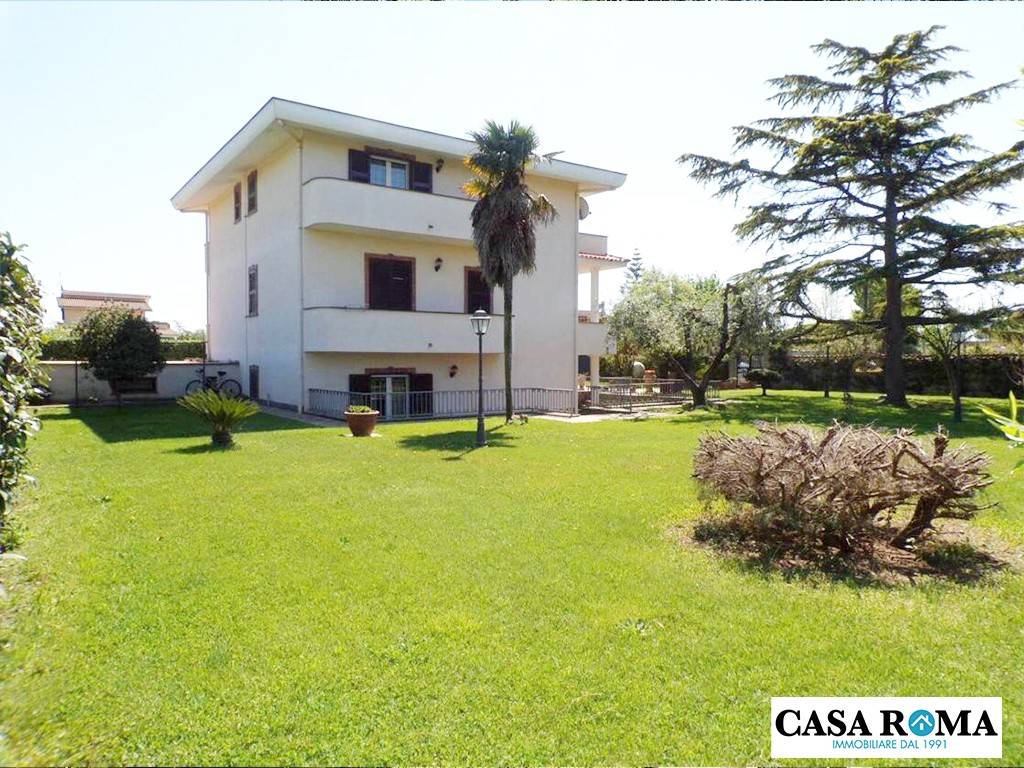 Villa a Aprilia in Via Vulcano - Foto 3