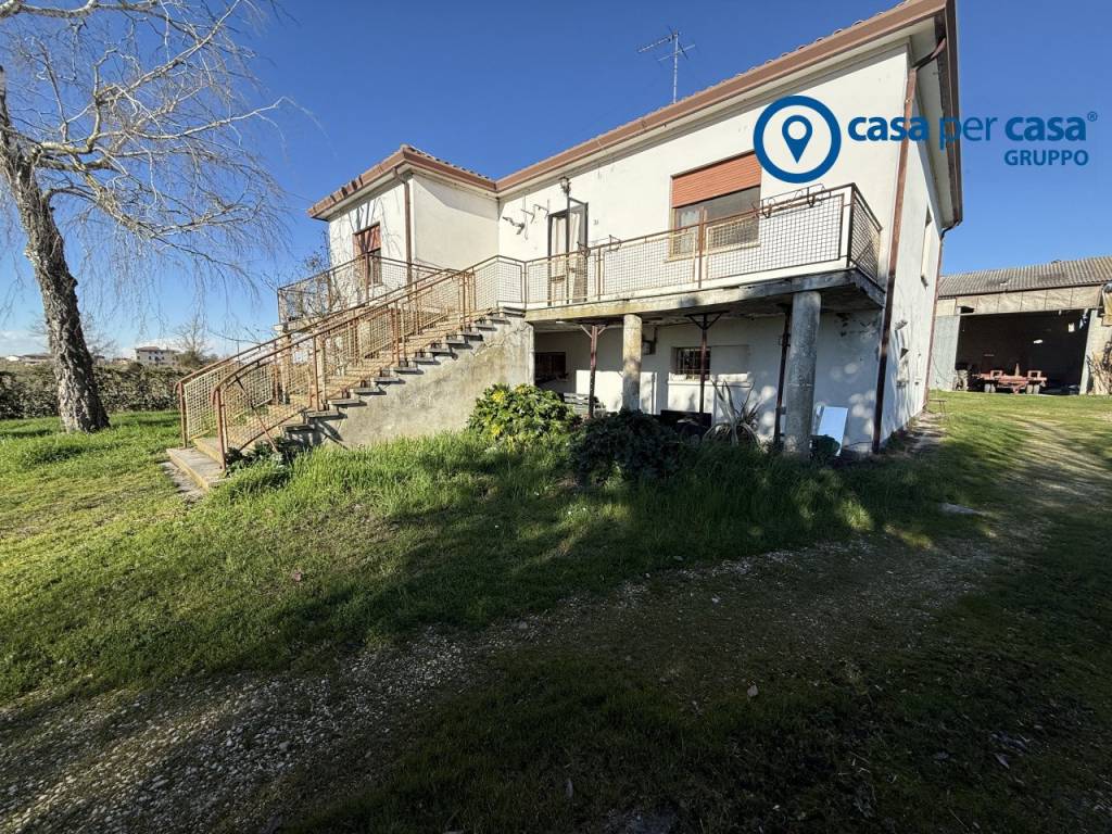 Casa indipendente a Ariano nel polesine in via Provinciale - Foto 4