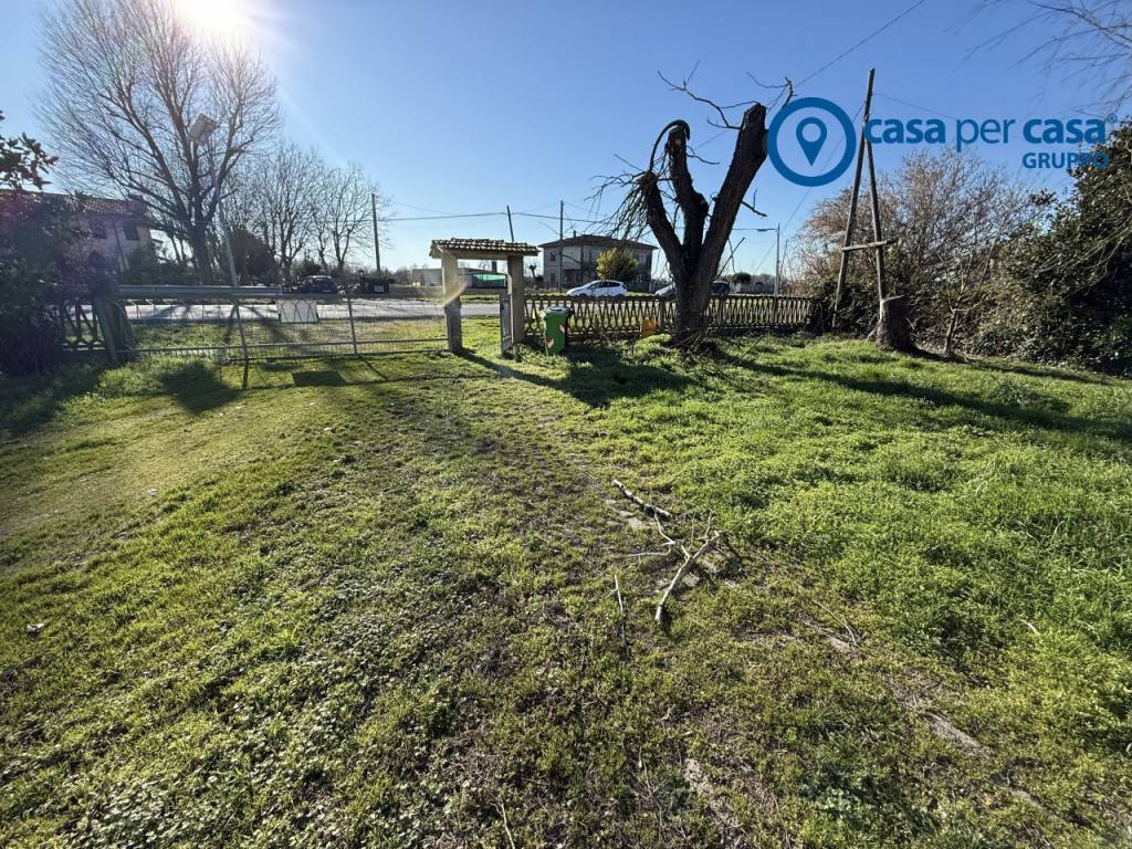 Casa indipendente a Ariano nel polesine in via Provinciale - Foto 5