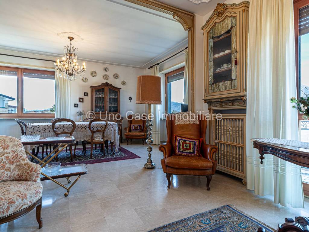 Appartamento a Ivrea in Via Generale Giacomo Pavetti, 6 - Foto 4