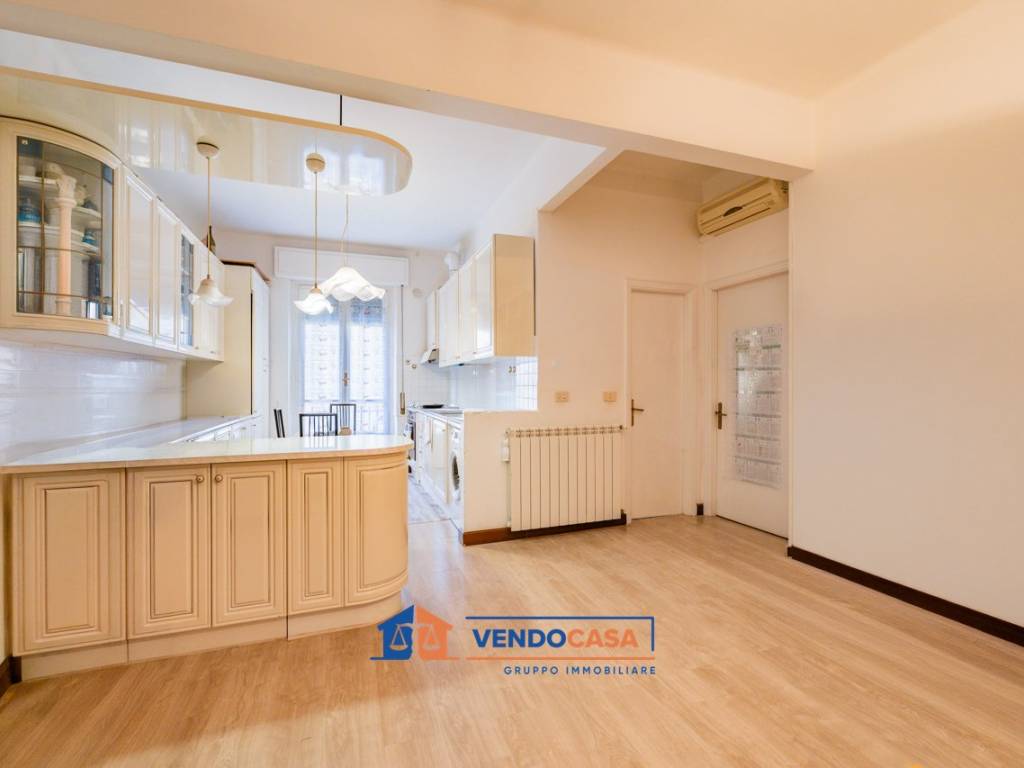 Appartamento a Varazze in Via Simone Canepa, 5 - Foto 4