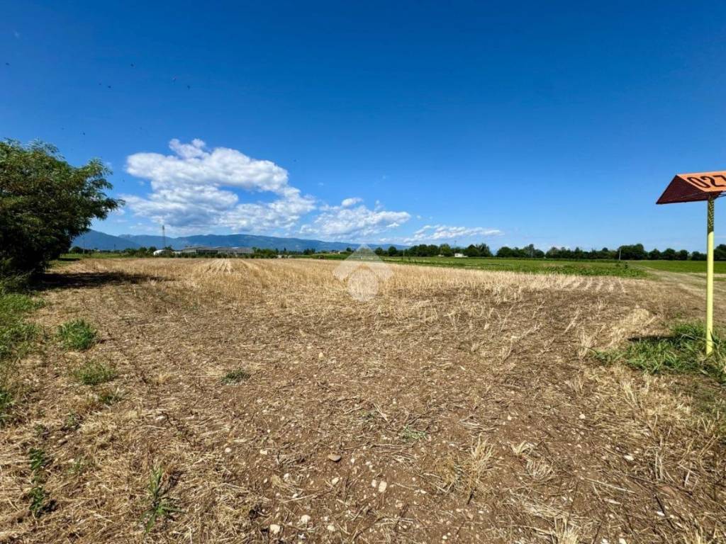 Terreno a Isola vicentina in Via Vicenza, 61 - Foto 3