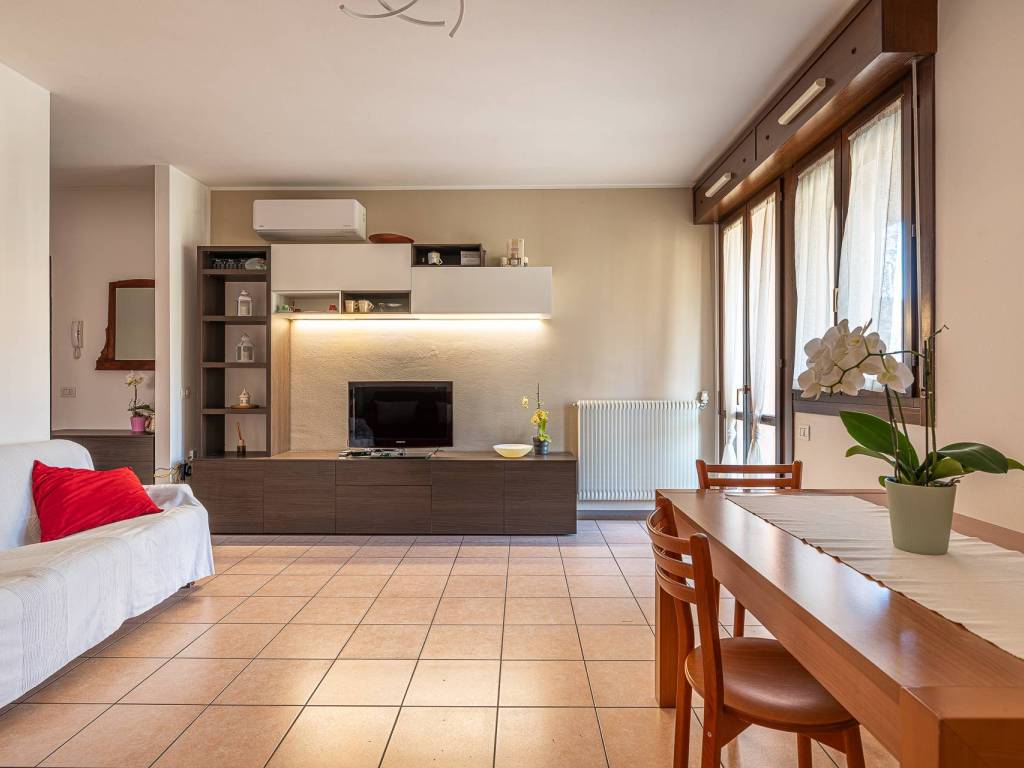 Appartamento a Schio in Via Giovanni Mantese, 7 - Foto 2