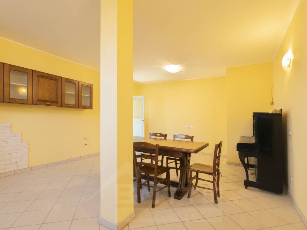 Appartamento a Lesa in Via Sempione 27 - Foto 5