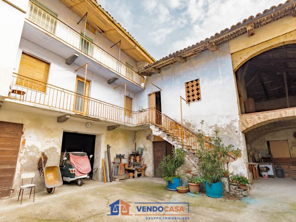 Villa a Novello in Via Umberto Giordano, 21 - Foto 4