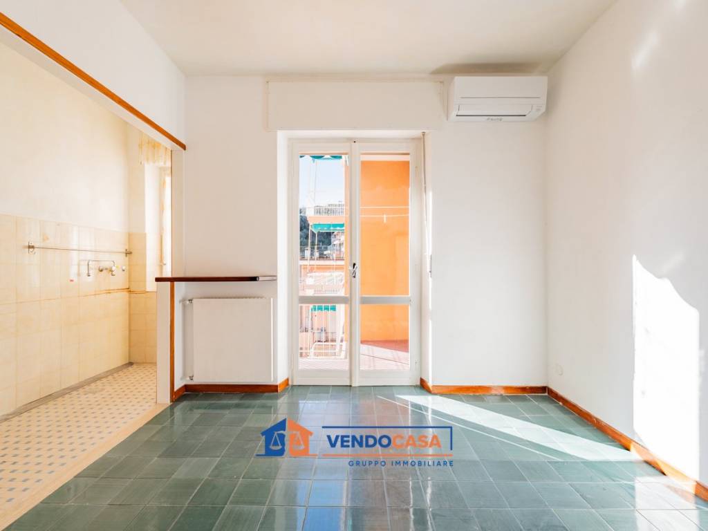 Appartamento a Varazze in Via Michelangelo Corosu, 15 - Foto 2