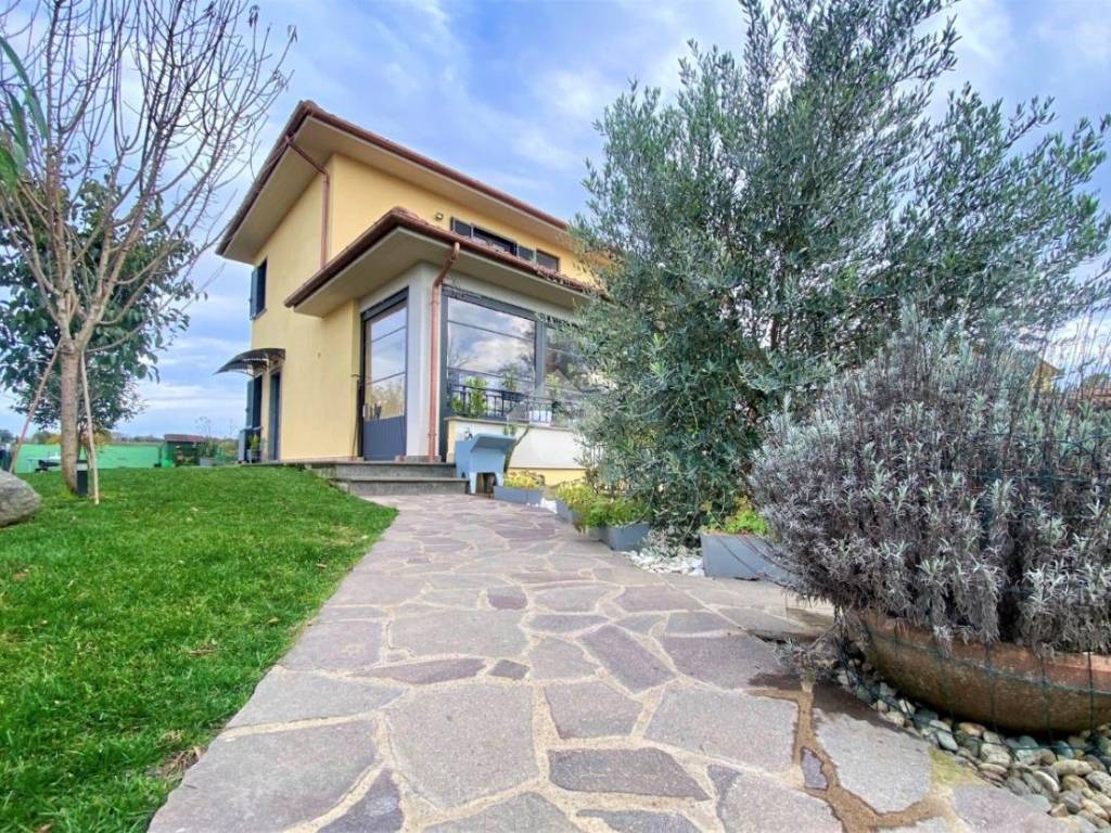 Villa a Capodimonte in Str. Montecchio Scomparti, 54 - Foto 4