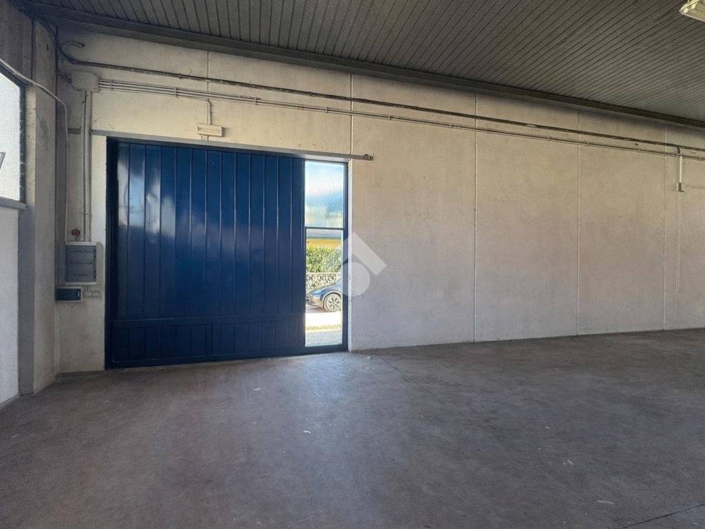 Immobile a Piombino dese in VIA DELL'ARTIGIANATO, 1 - Foto 4
