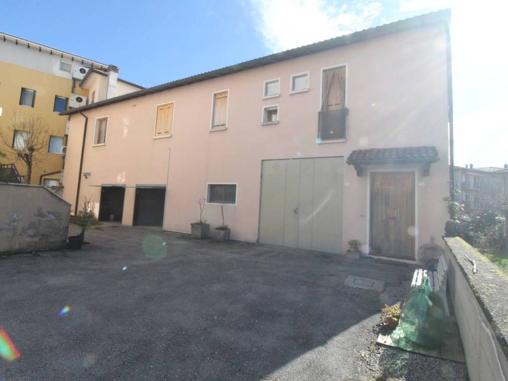 Villa a Castelgomberto in Via Firenze - Foto 3