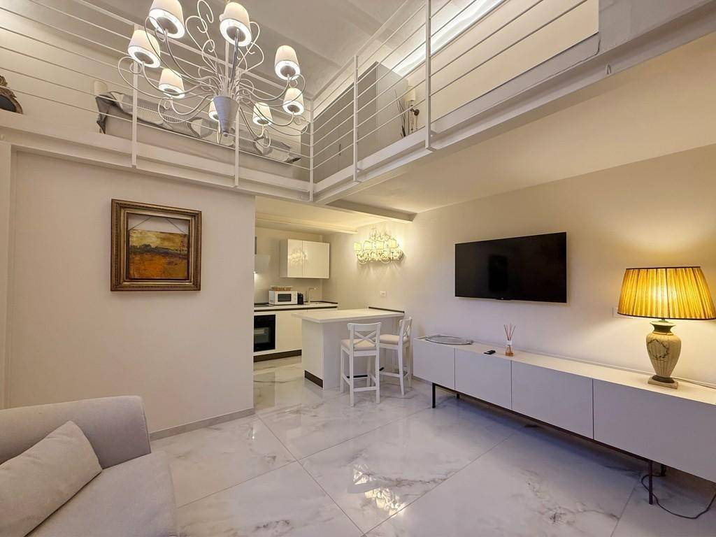 Appartamento a Pietrasanta in Via del Teatro - Foto 3