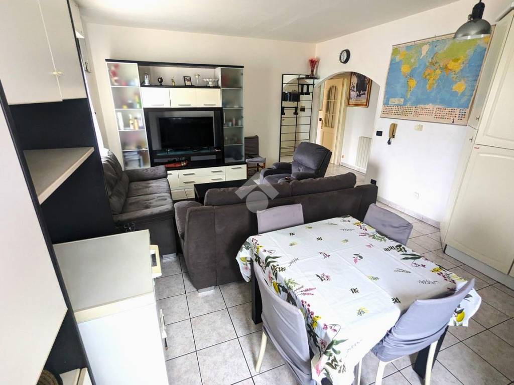 Appartamento a Pian camuno in Via Giulia, 5 - Foto 2