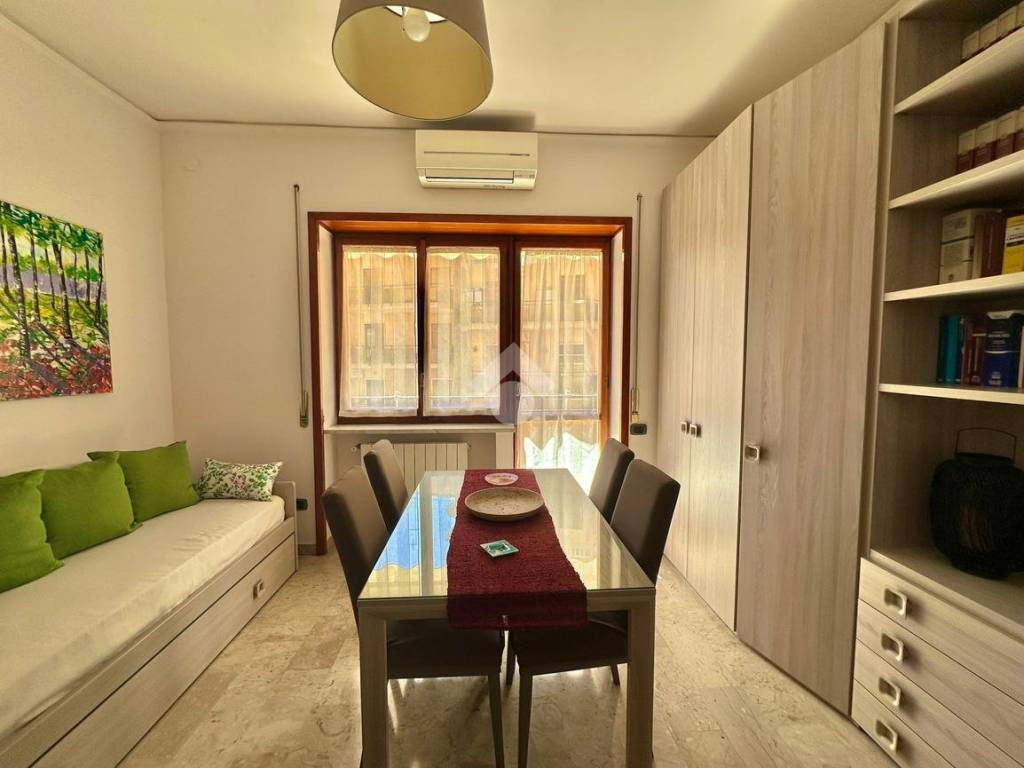 Appartamento a Napoli in Via domenico fontana, 27 - Foto 5