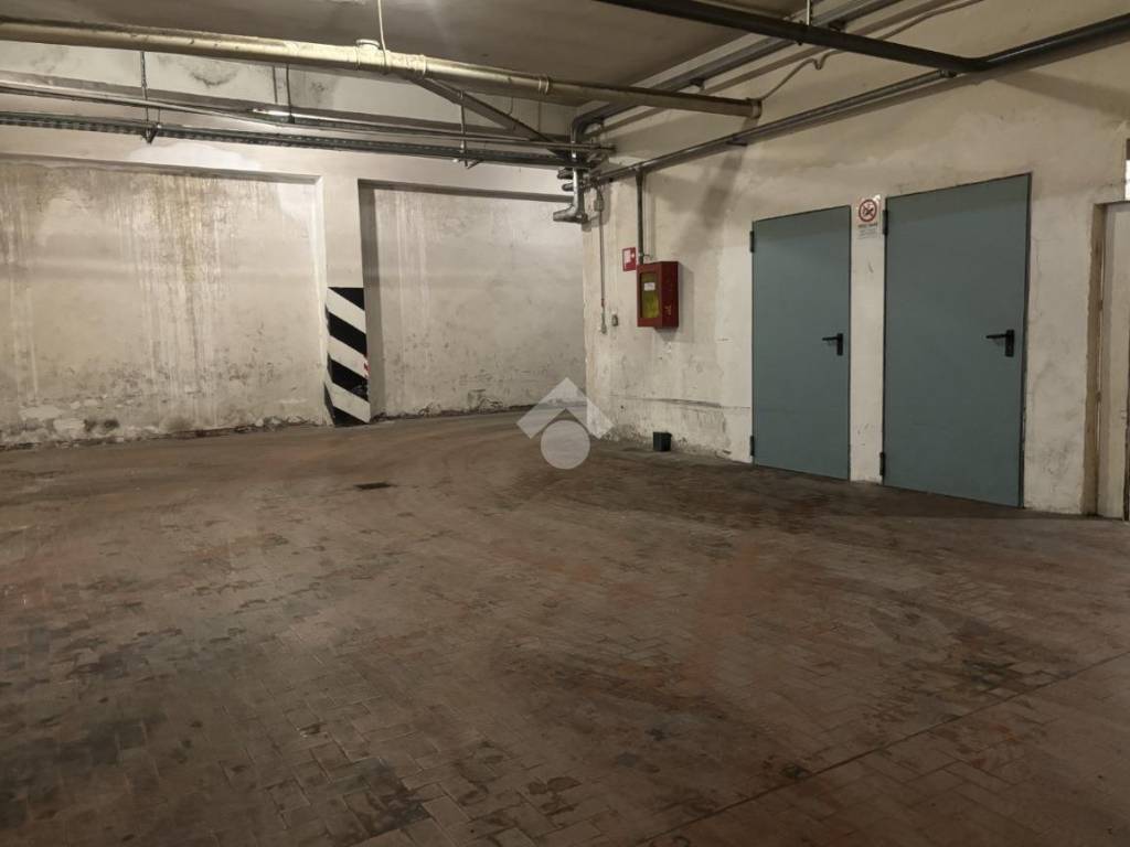 Box / garage a Terni in Viale Curio Dentato, 25 - Foto 5