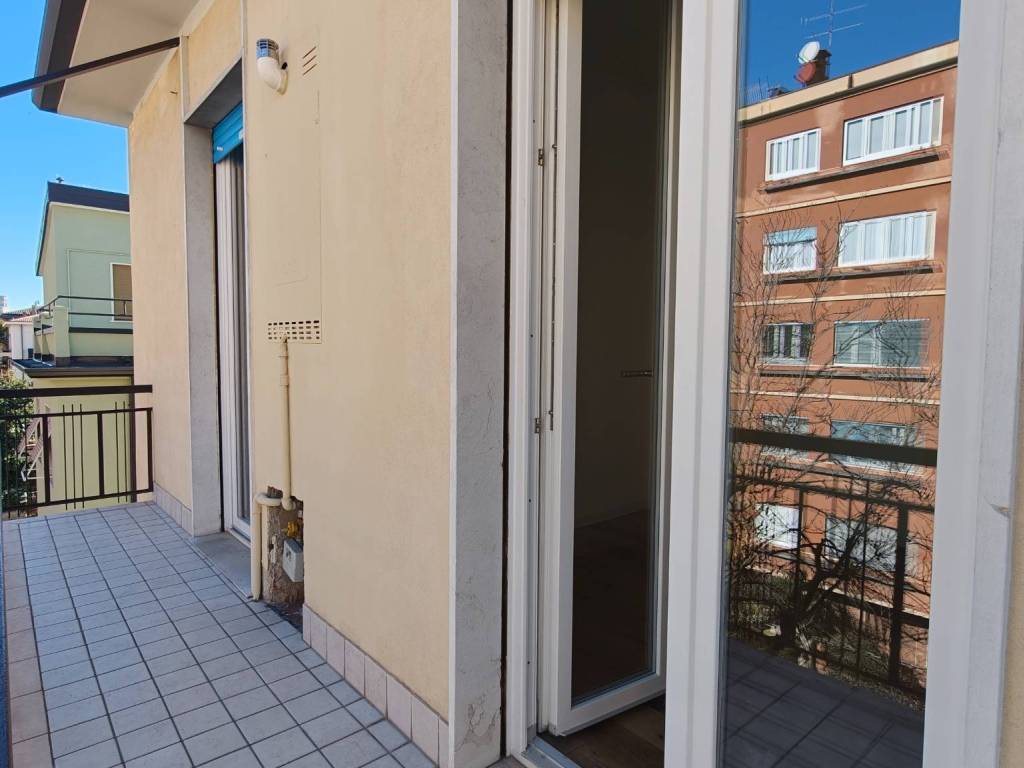 Appartamento a Verona in Via Farinata degli Uberti Tolosetto, 9 - Foto 4