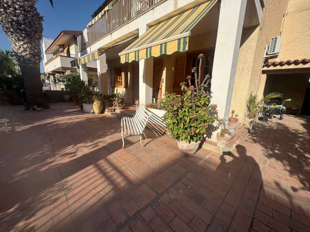 Villa a Gela in via degli ulivi - Foto 2