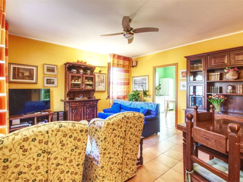 Appartamento a Mozzate in Via Foscolo - Foto 5