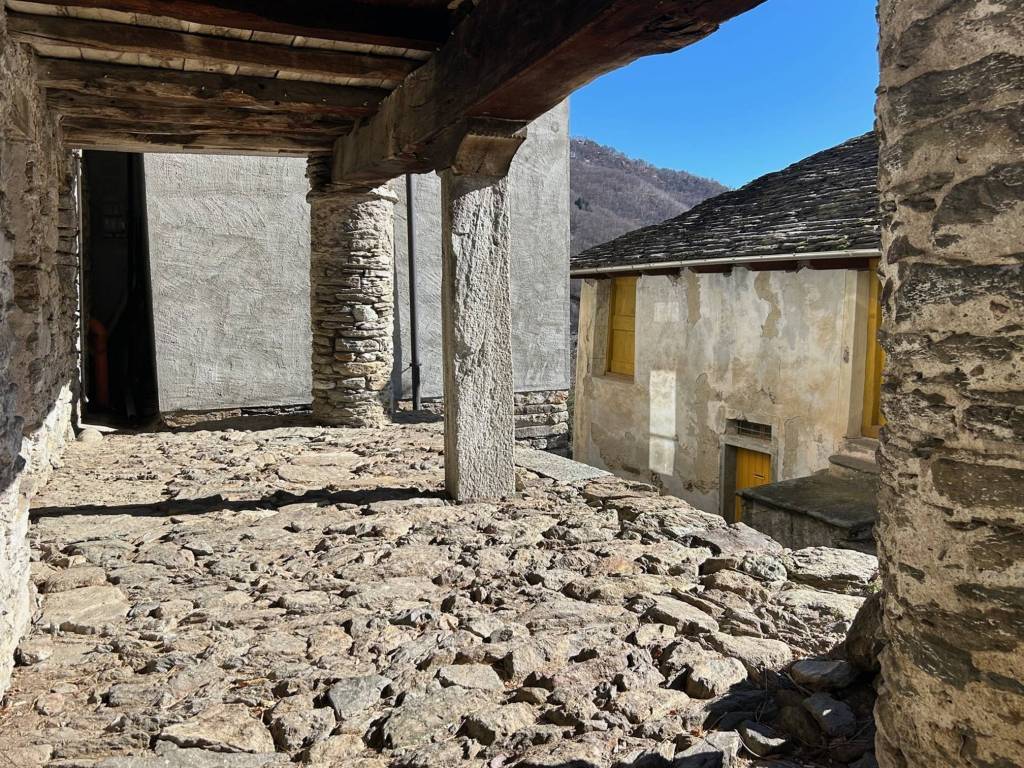 Casa indipendente a Rossa in Via Grande, 8 - Foto 3