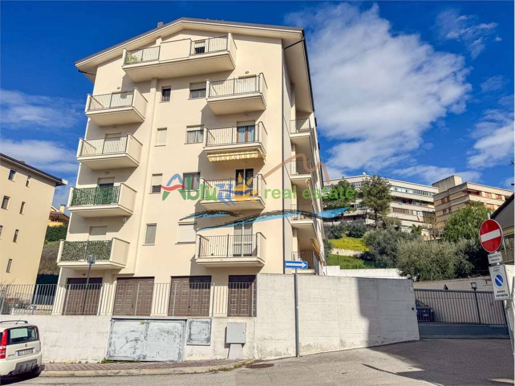 Appartamento a Chieti in Via montenerdomo, 25/b - Foto 2