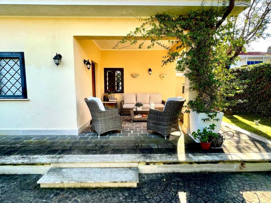 Villa a Fiumicino in Via Bussana - Foto 3