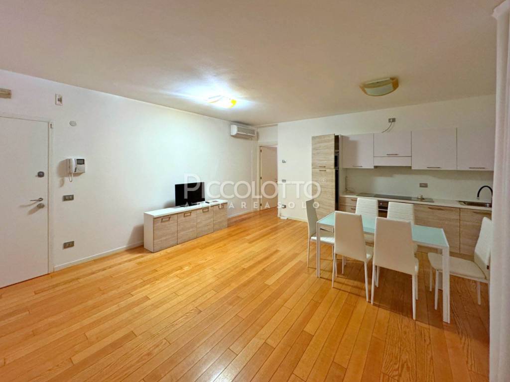 Appartamento a Montebelluna in Piazza Oberkochen - Foto 3