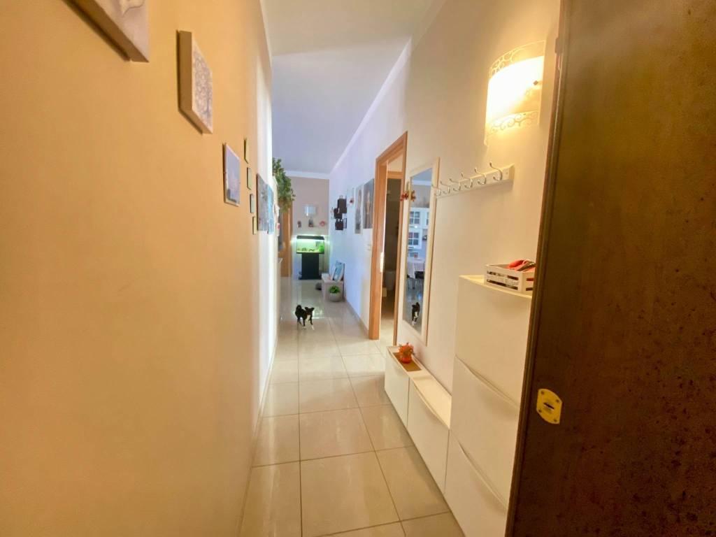 Appartamento a Genova in Via Giovanni Battista Custo, 6 - Foto 2
