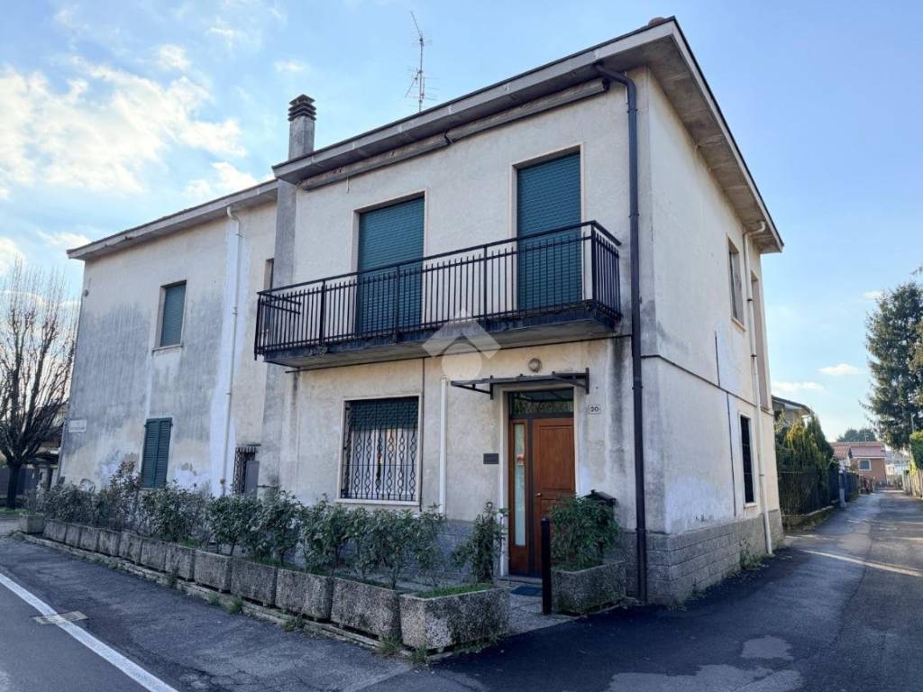 Casa indipendente a Carate brianza in Via Cimabue, 1 - Foto 4