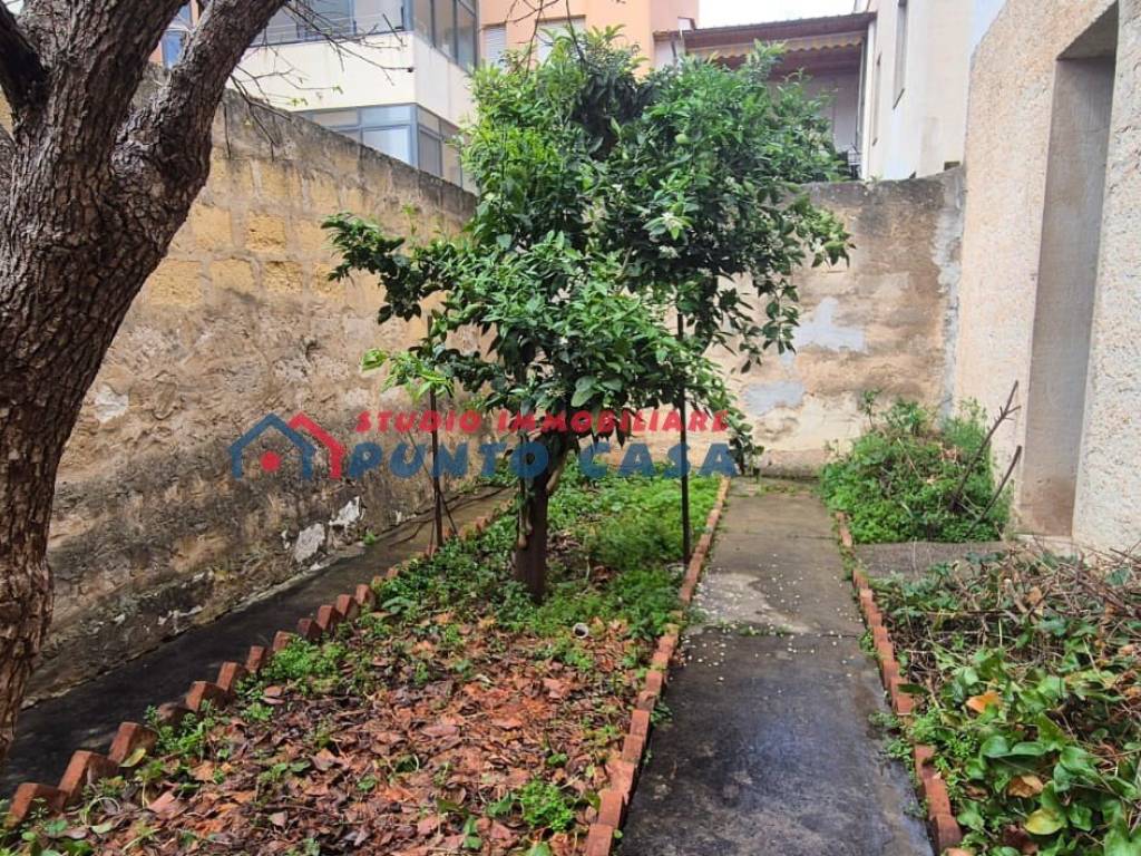 Box / garage a Trapani in Via Villa Rosina Nord, 9 - Foto 4