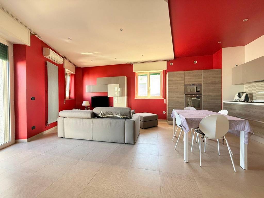 Appartamento a Triggiano in Via Cesare Battisti - Foto 2