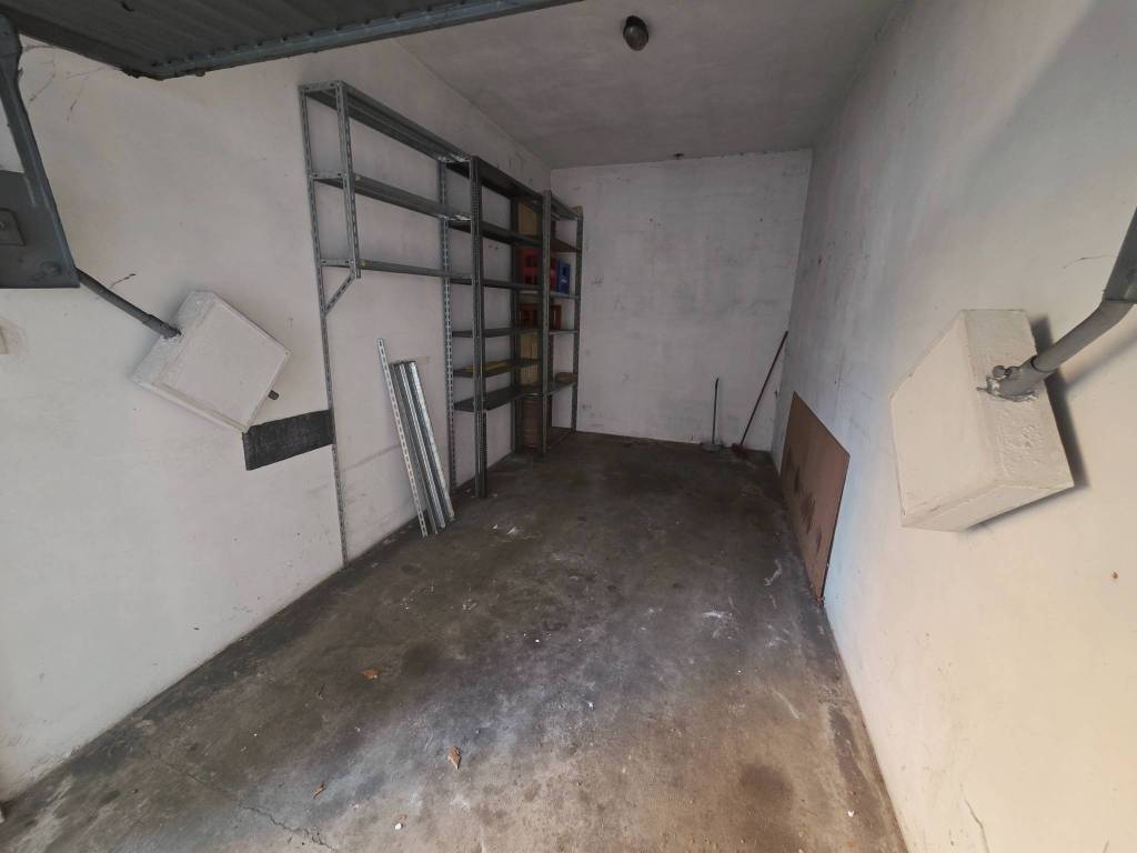 Box / garage a Torino in Via Vincenzo Lancia, 81 - Foto 4