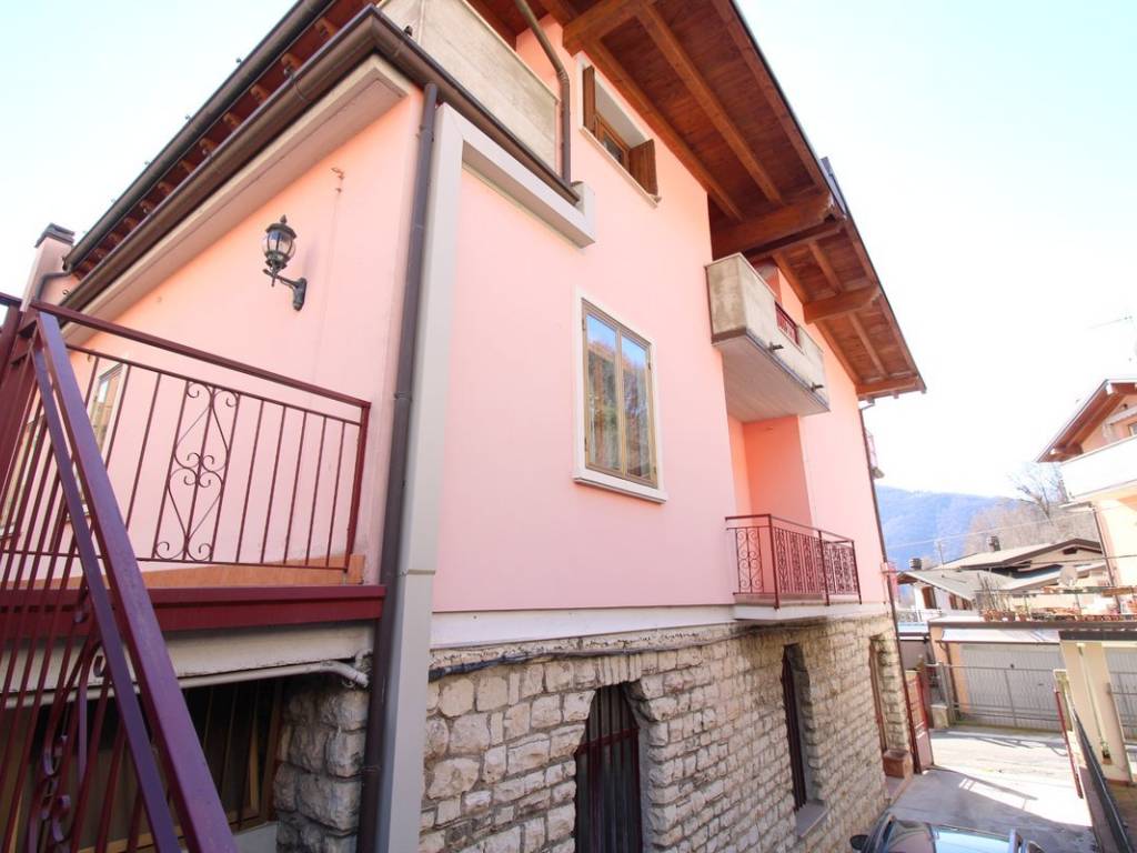 Villa a Lumezzane in Via Padre Piero Ghidini - Foto 2