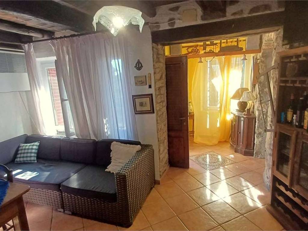 Rustico / casale a Vittorio veneto in via Vizza , 35 - Foto 4