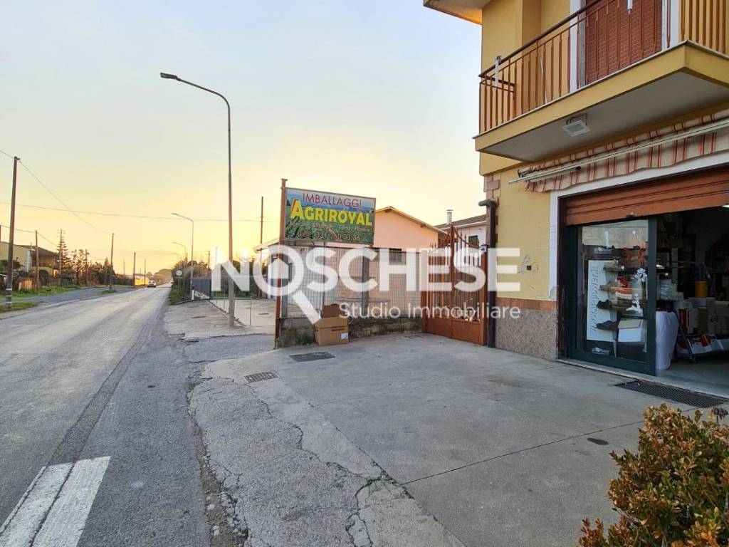 Immobile a Pontecagnano faiano in Via Ferdinando Magellano, 44 - Foto 2