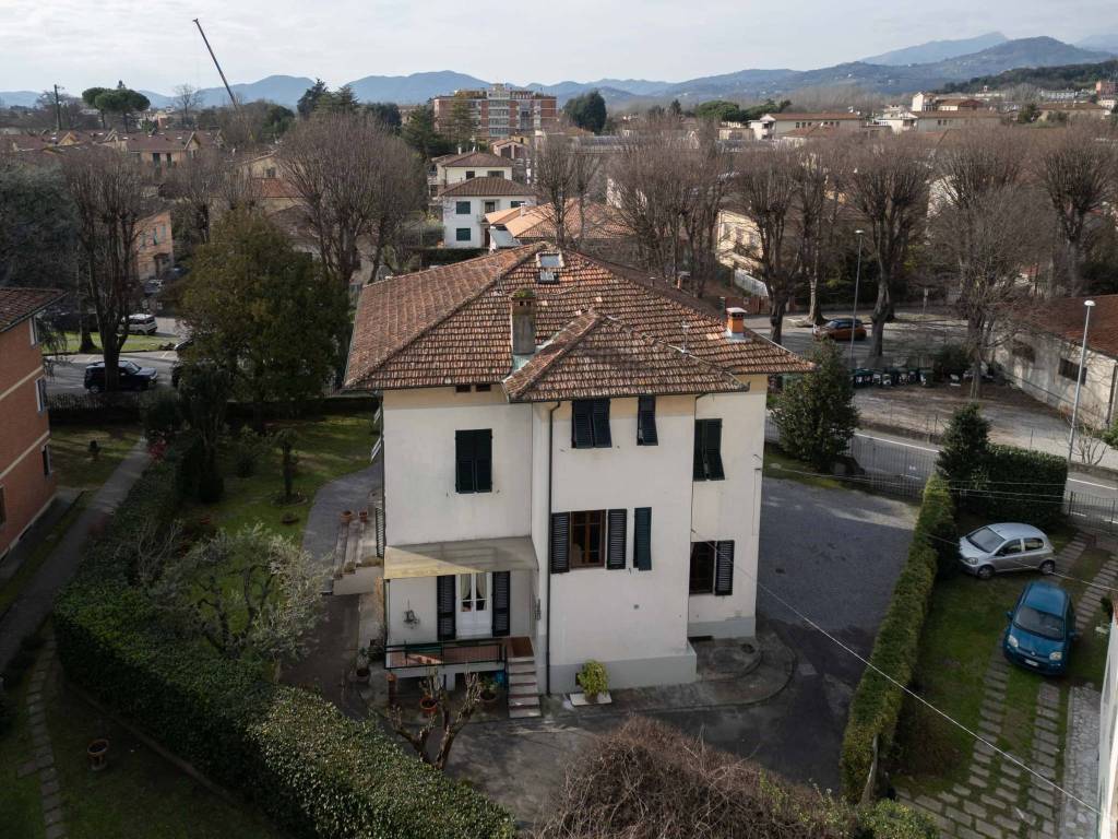 Appartamento a Lucca in Via Jacopo della Quercia - Foto 4