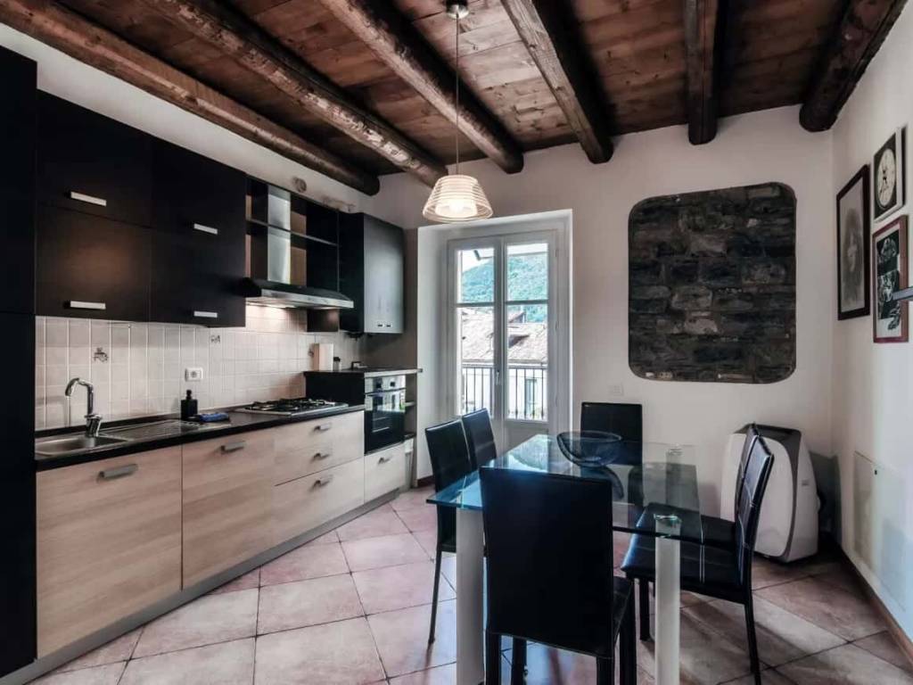 Appartamento a Como in Via Pietro Boldoni - Foto 3