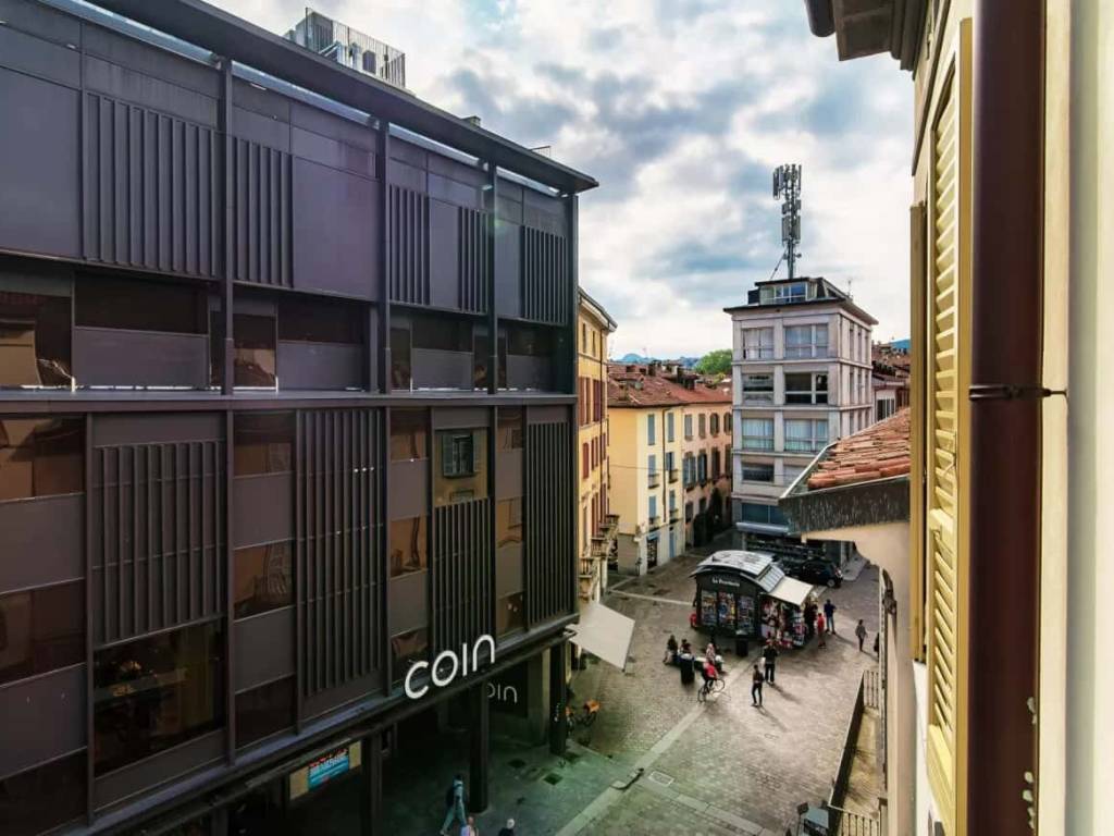 Appartamento a Como in Via Pietro Boldoni - Foto 5