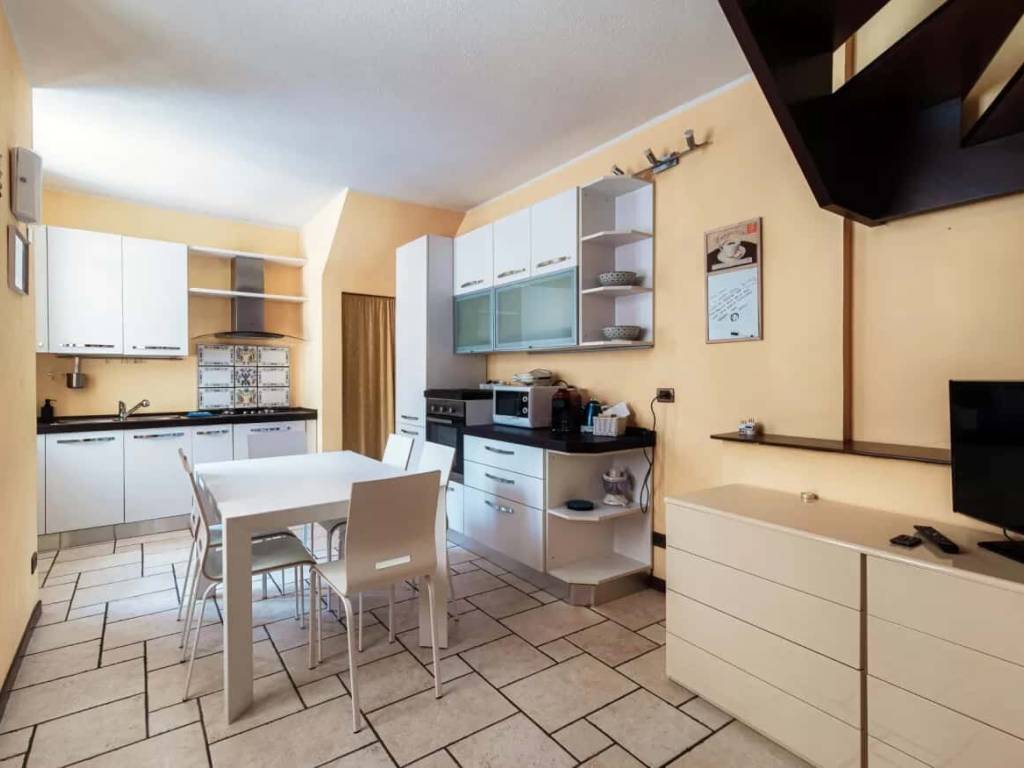 Appartamento a Como in Via Andrea Passeri - Foto 4